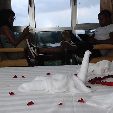 Asinuara Hotel Bahir Dar Buitenkant foto