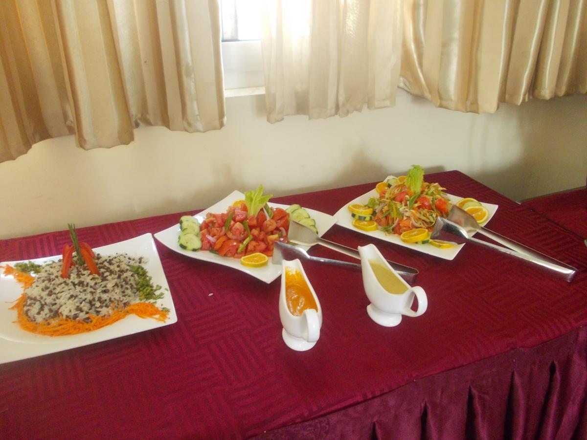 Asinuara Hotel Bahir Dar Buitenkant foto