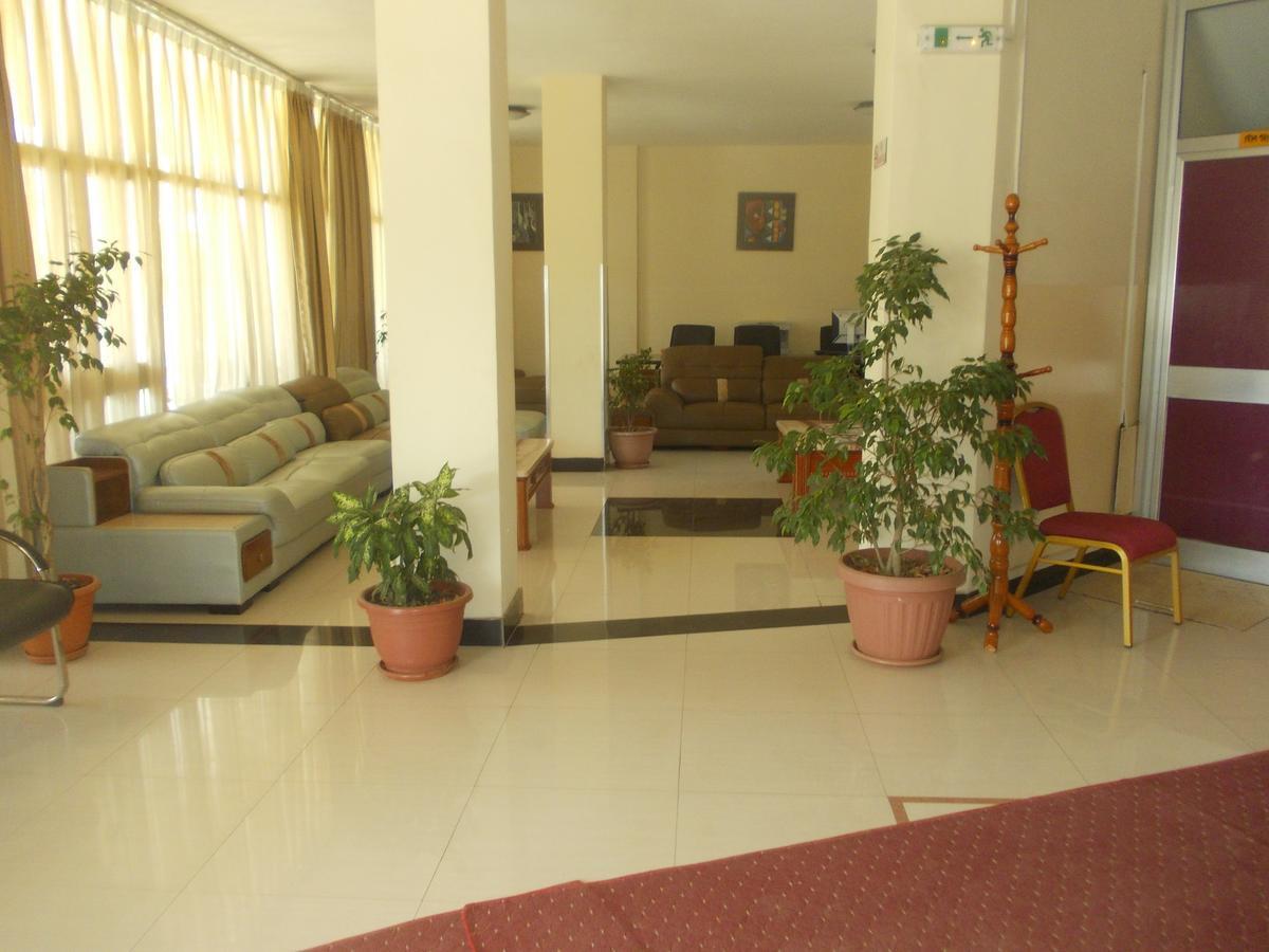 Asinuara Hotel Bahir Dar Buitenkant foto