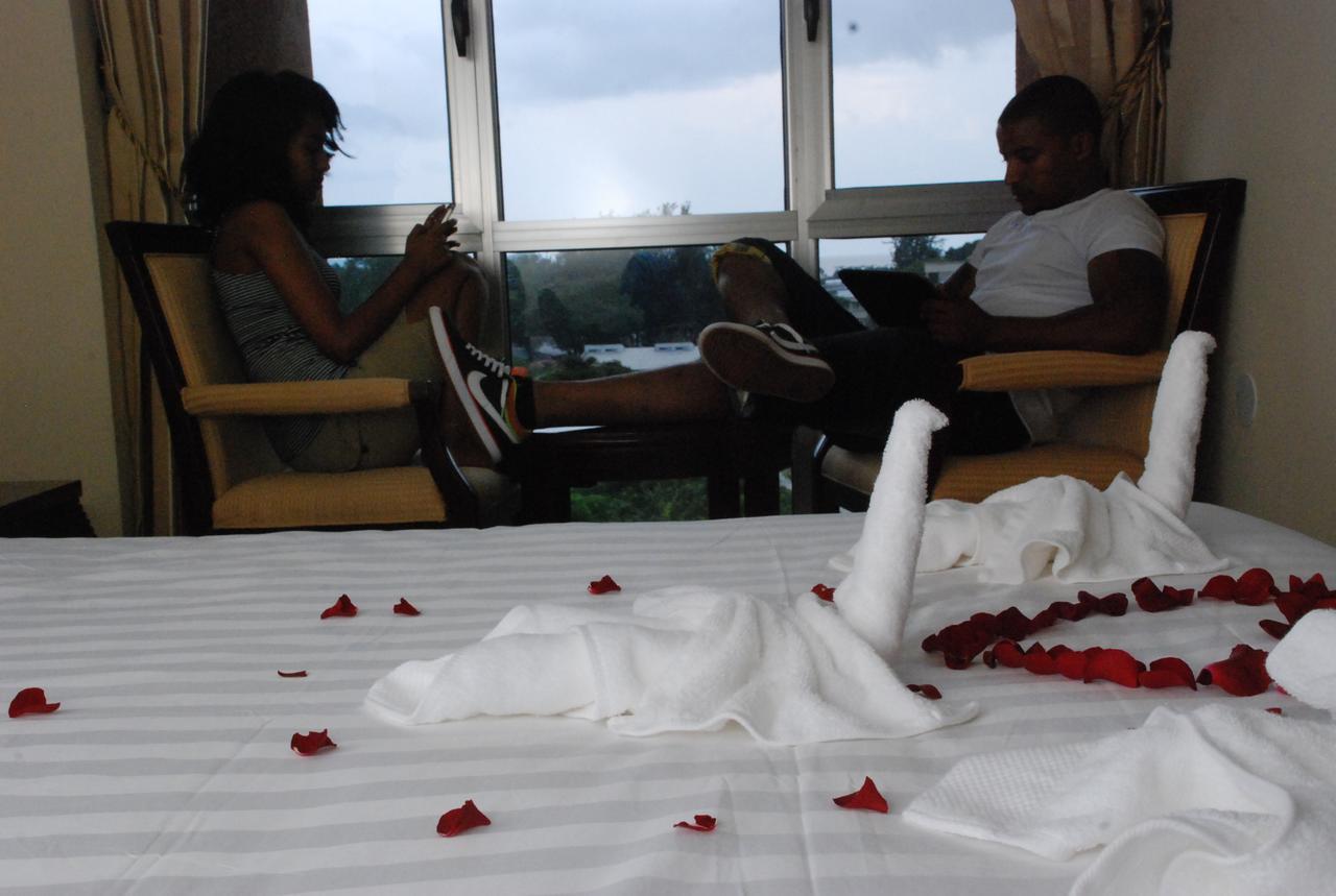 Asinuara Hotel Bahir Dar Buitenkant foto