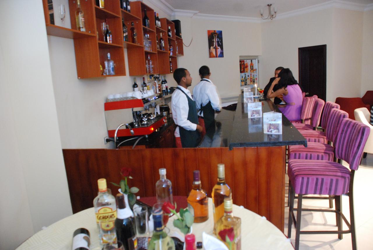 Asinuara Hotel Bahir Dar Buitenkant foto